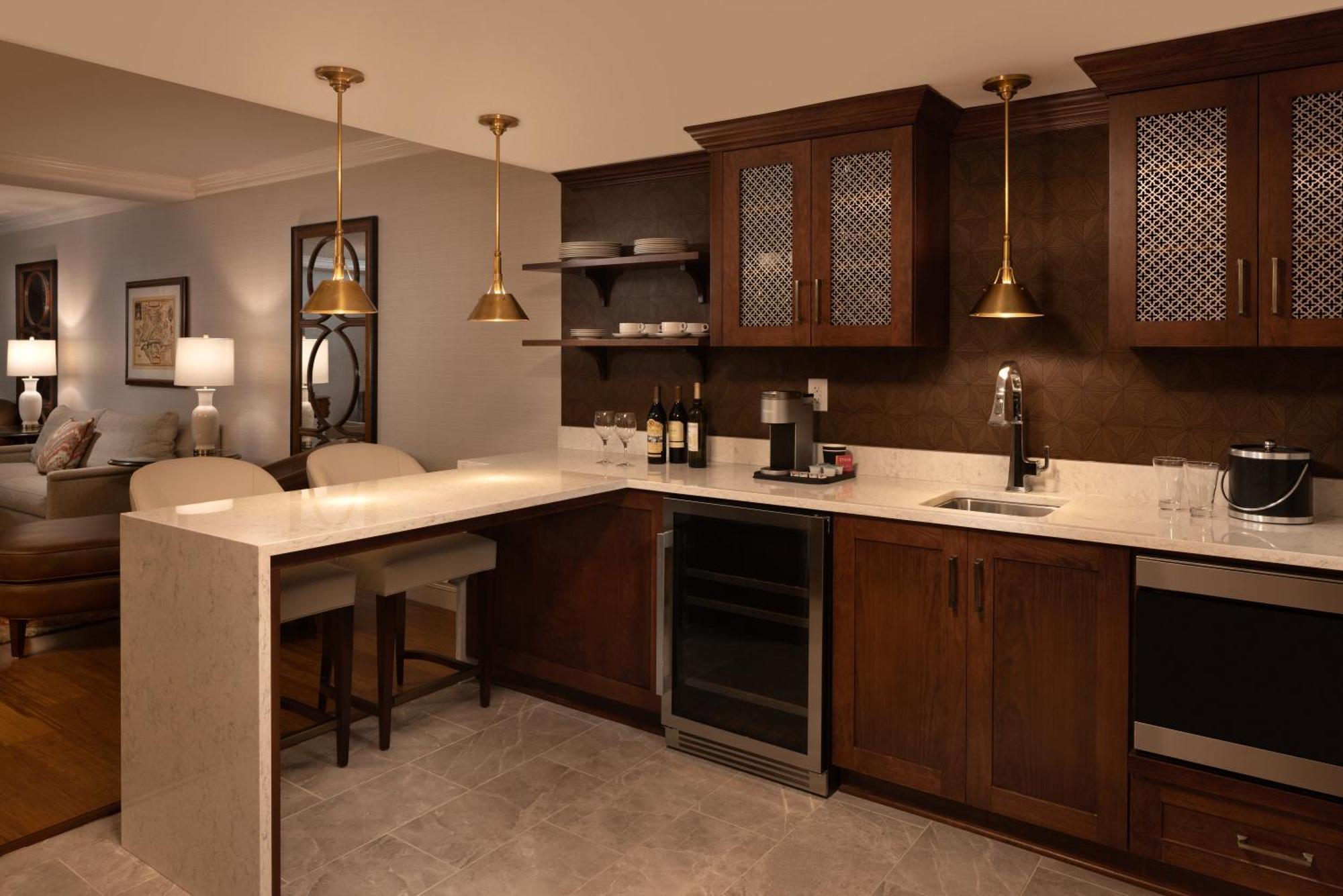 Hotel Roanoke & Conference Center, Curio Collection By Hilton מראה חיצוני תמונה
