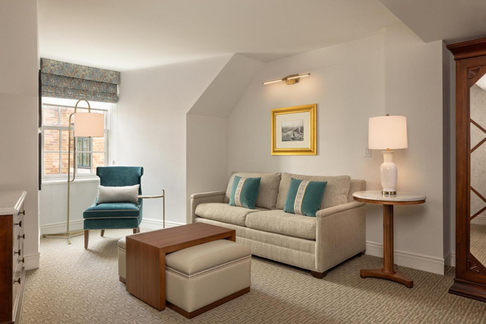 Hotel Roanoke & Conference Center, Curio Collection By Hilton מראה חיצוני תמונה