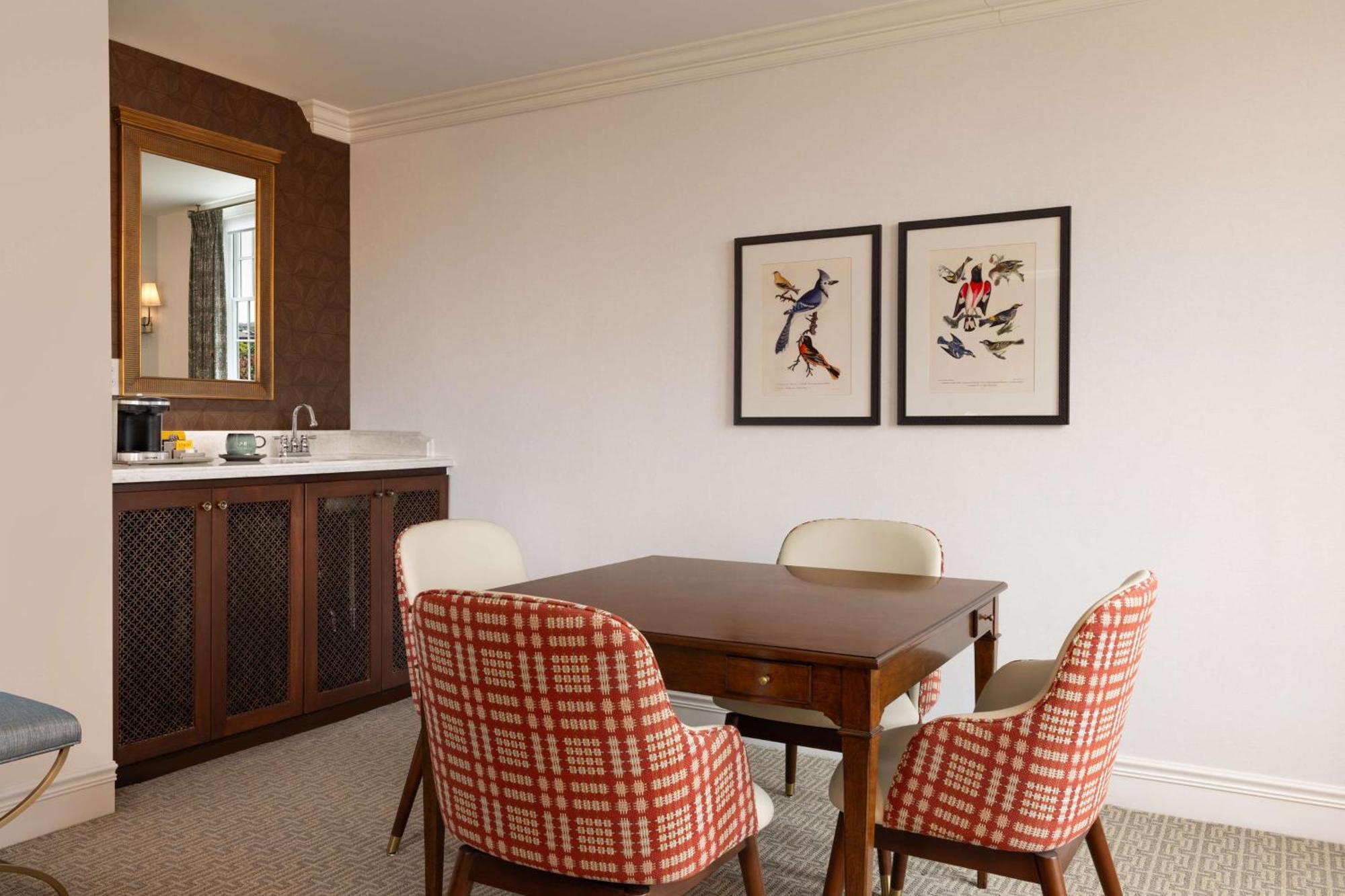 Hotel Roanoke & Conference Center, Curio Collection By Hilton מראה חיצוני תמונה